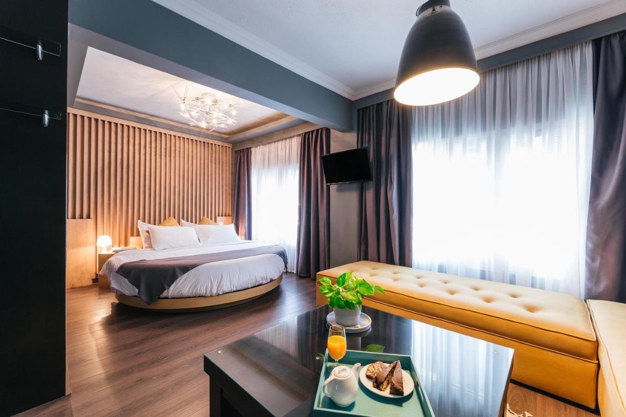 Apartament Ladadika Design, Philian And